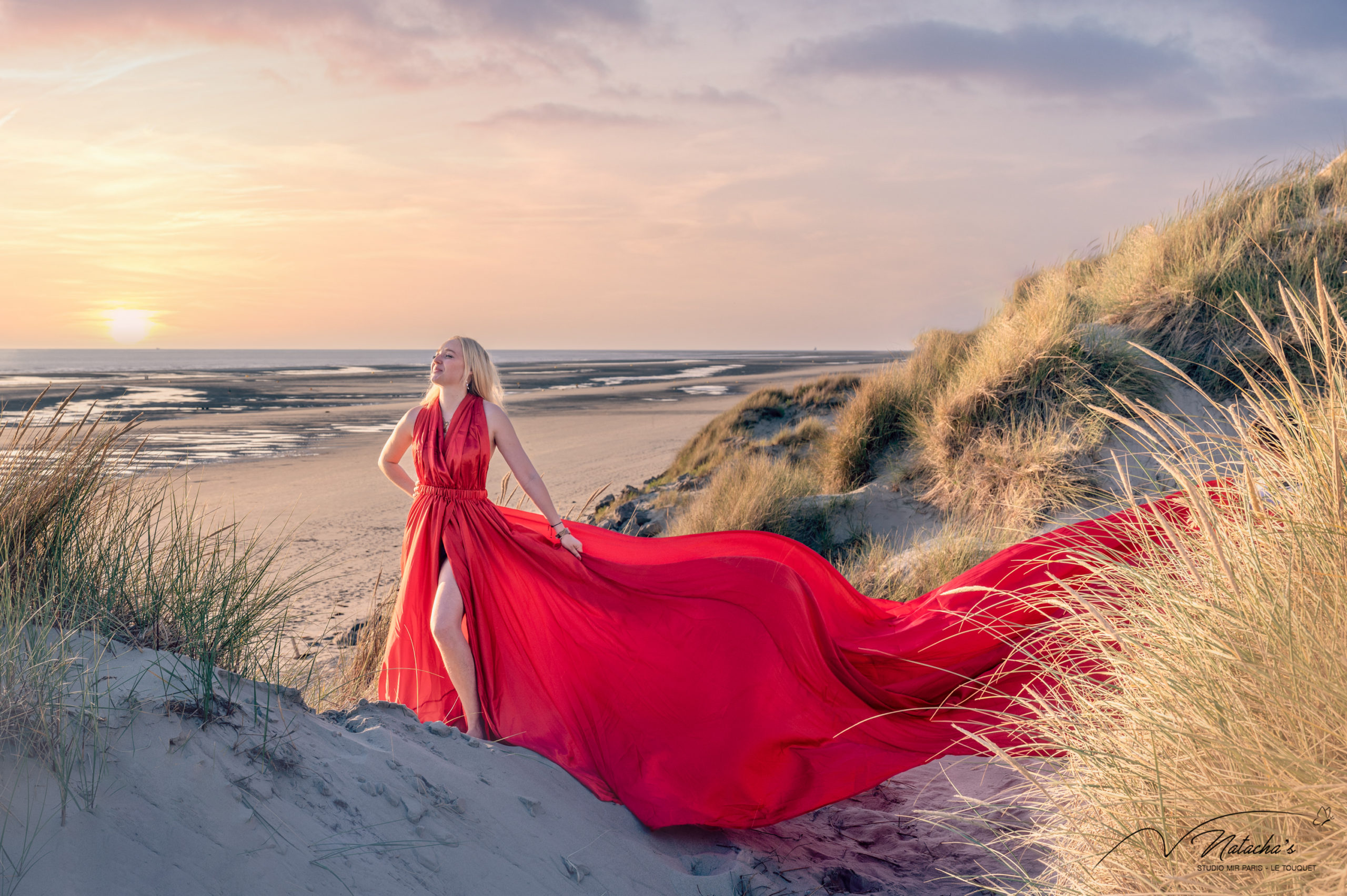 Photographe au Touquet pour un shooting flyingdress sur la plage