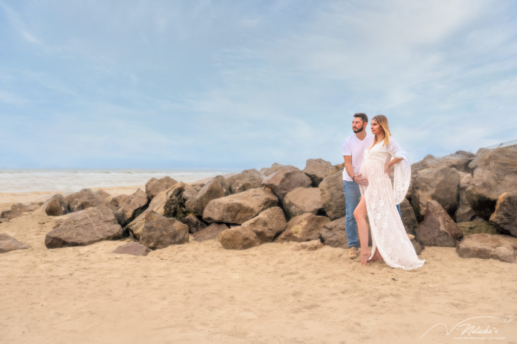 Immortalisez votre grossesse avec une séance photo en extérieur au Touquet